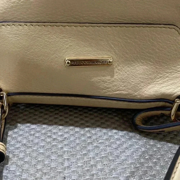 Rebecca minkoff convertible bucket bag or shoulder bag - Picture 8 of 15